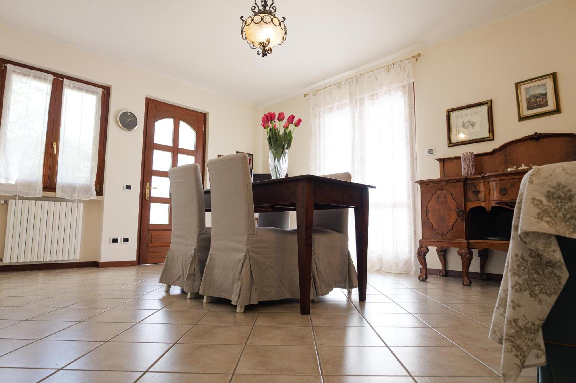 Casa Navla' Appartamenti "Ulivi"- "Fiori" -"Velieri"-"Luna"-"Nido"-"Taverna" Тіньяле Екстер'єр фото